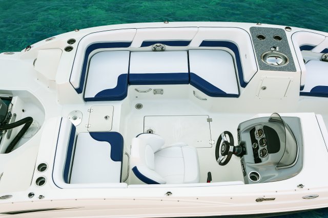 Chaparral 191 Suncoast Cockpit Seating Layout